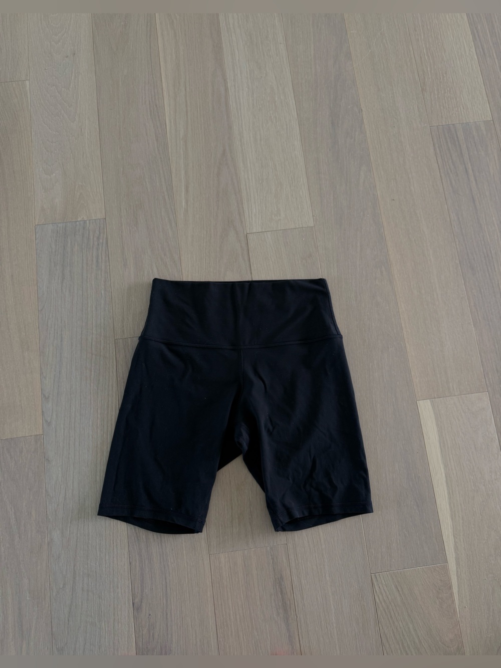 GREAT CONDITION Lululemon Align 8” Short